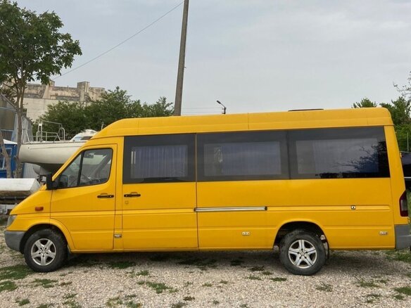 2004 Mercedes-Benz Sprinter, жёлтый, 1550000 рублей - вид 12