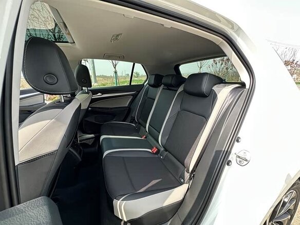 2023 Volkswagen Golf VIII, белый - вид 26