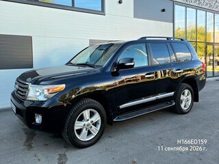 2013 Toyota Land Cruiser 200 Series Рестайлинг 1, чёрный, 4290000 рублей, вид 2