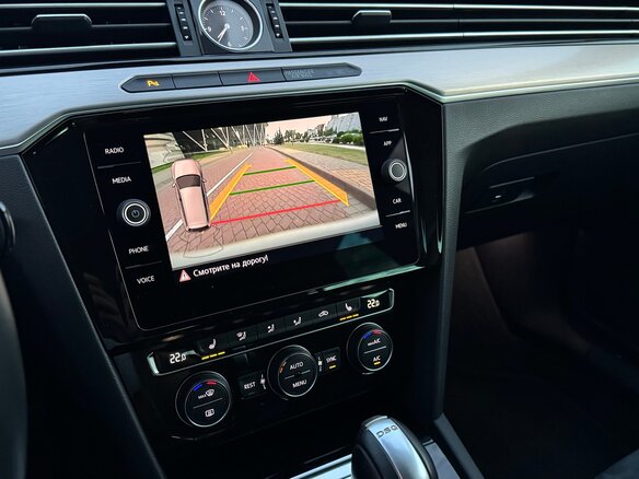 2018 Volkswagen Passat B8, белый, 1990000 рублей - вид 28