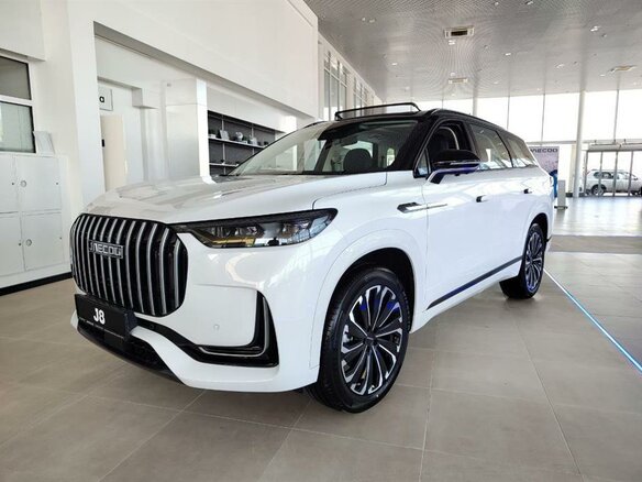 2026 Jaecoo J8, белый, 4645000 рублей - вид 3