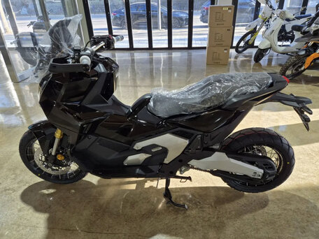 2025 Honda X-ADV, чёрный, 1500000 рублей, вид 2