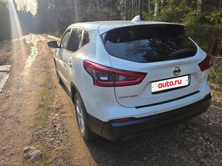2018 Nissan Qashqai II Рестайлинг, белый, 1408600 рублей, вид 3