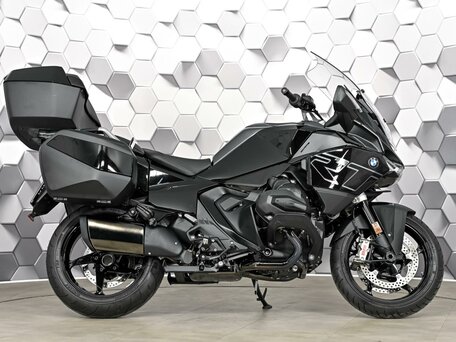 2026 BMW R 1300 RT, чёрный, 3199000 рублей, вид 3