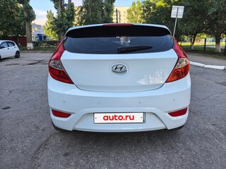2013 Hyundai Solaris I, белый, 800000 рублей, вид 5