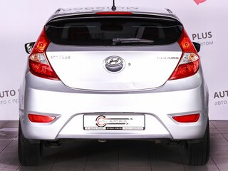 2012 Hyundai Solaris I, серебристый, 799000 рублей, вид 4