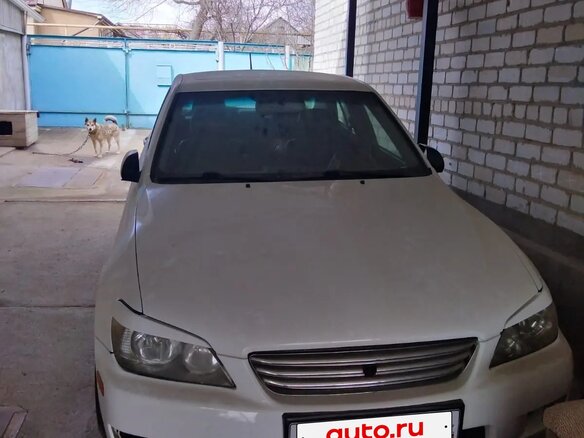 2000 Lexus IS 200 I, белый, 1100000 рублей - вид 1