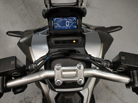 2020 Honda ADV150, серый, 410000 рублей, вид 5