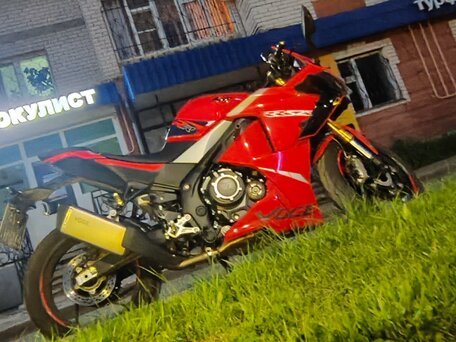 2025 Voge 525RR, красный, 465000 рублей, вид 4