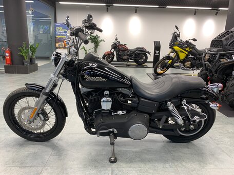 2010 Harley-Davidson Street Bob, чёрный, 855000 рублей, вид 2