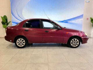 2005 Daewoo Lanos, красный, 165000 рублей, вид 4