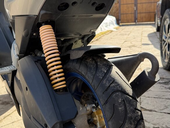 2007 Aprilia SR 50, серебристый, 180000 рублей - вид 11