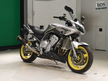2001 Yamaha FZS1000 Fazer, серебристый, 399000 рублей, вид 3