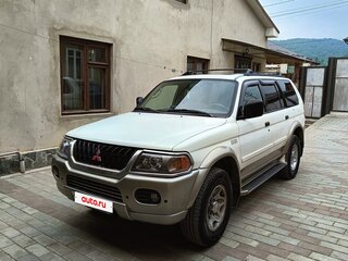 2000 Mitsubishi Montero Sport I, белый, 880000 рублей, вид 1