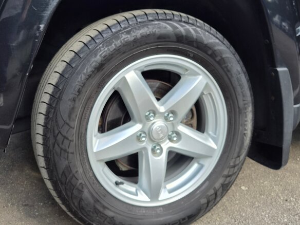 2011 Jeep Cherokee IV (KK), чёрный, 2000000 рублей - вид 13