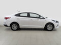 2022 Hyundai Solaris II Рестайлинг, белый - вид 3