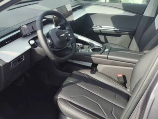 2026 Omoda C5 II, серый, 2399000 рублей, вид 4