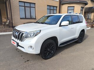 2014 Toyota Land Cruiser Prado 150 Series Рестайлинг 1, белый, 4100000 рублей, вид 1