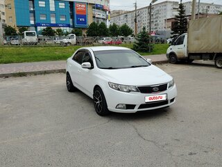 2012 Kia Cerato 6-speed II, белый, 1055000 рублей, вид 2