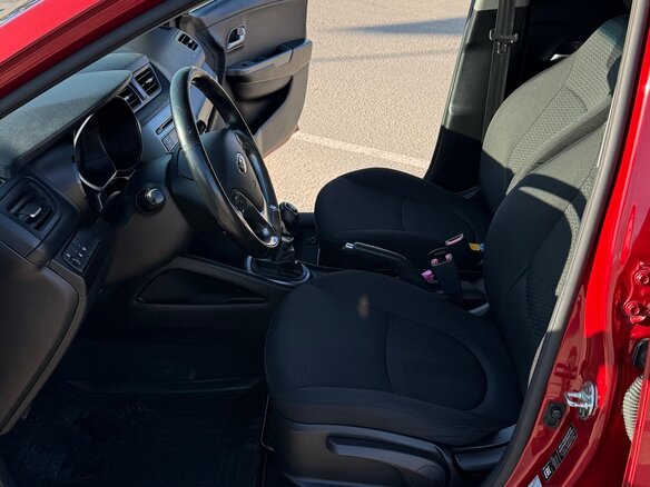 2016 Kia Rio III Рестайлинг, красный, 1099999 рублей - вид 15