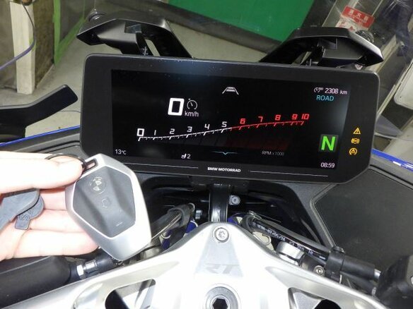 2025 BMW R 1300 RT, синий, 2800000 рублей - вид 6