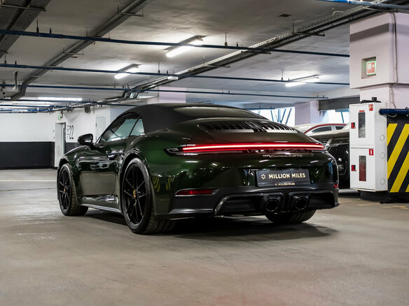 2026 Porsche 911 Carrera 4 GTS VIII (992) Рестайлинг, зелёный, 33200000 рублей - вид 11