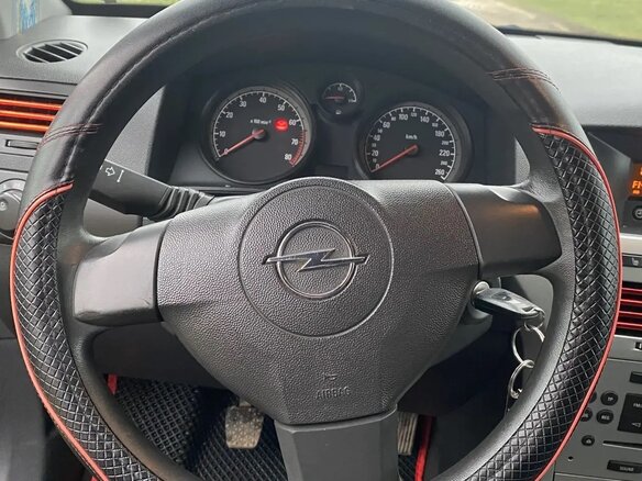 2010 Opel Astra H Рестайлинг, красный, 350000 рублей - вид 7