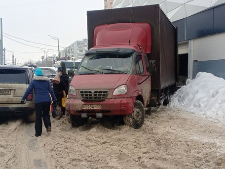 2014 ГАЗ Валдай, красный, 2200000 рублей, вид 1
