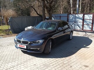 2013 BMW 3 серии 320i xDrive VI (F3x), синий, 1350000 рублей, вид 2