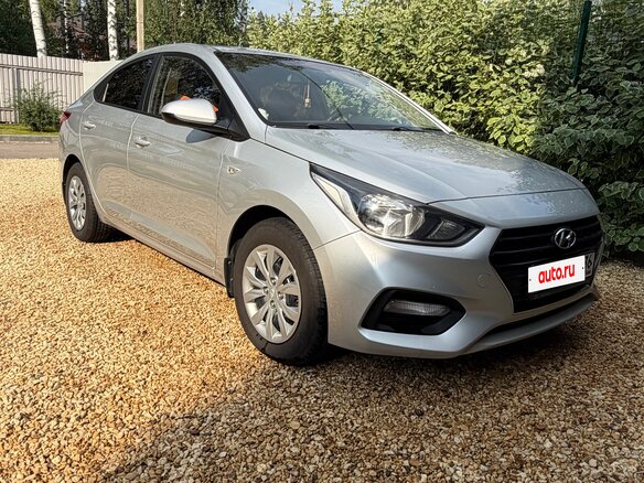 2017 Hyundai Solaris II, серебристый, 1190000 рублей - вид 5