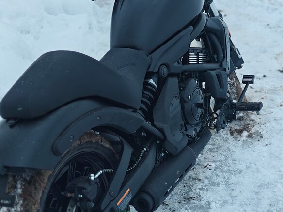 2023 Kawasaki EN650 Vulcan S, чёрный, 750000 рублей - вид 2