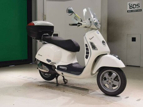 2011 Vespa GTS 250, белый, 385000 рублей, вид 3