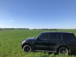 2003 Mitsubishi Pajero III, чёрный, 890000 рублей, вид 3