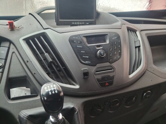 2015 Ford Transit, бежевый, 630000 рублей - вид 6
