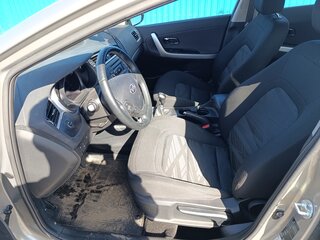 2015 Kia Ceed II, бежевый, 1500000 рублей, вид 5