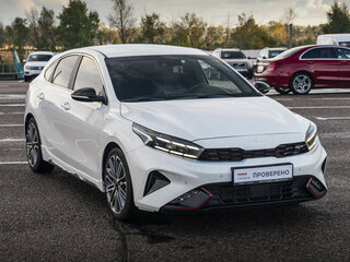 2021 Kia K3 II Рестайлинг, белый, 2198000 рублей, вид 3