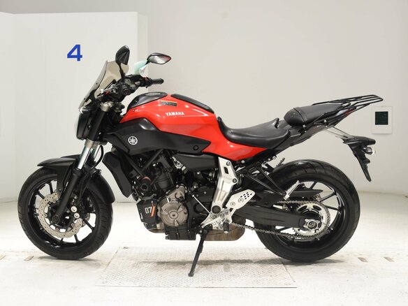 2014 Yamaha MT-07 (FZ-07), красный, 530000 рублей - вид 4