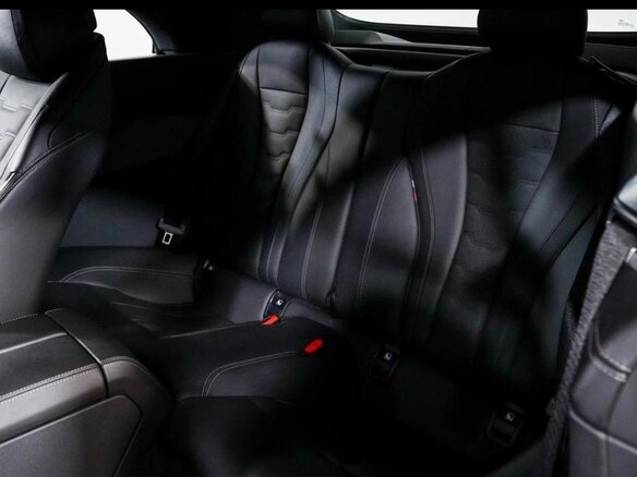 2020 BMW 8 серии 840i xDrive II (G14/G15/G16), чёрный, 9000000 рублей - вид 12