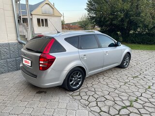 2009 Kia Ceed I, серебристый, 740000 рублей, вид 3