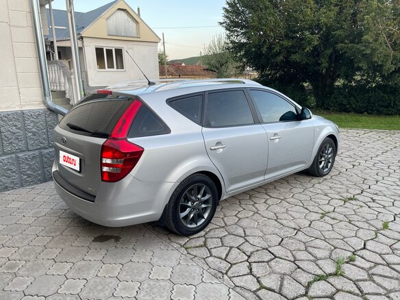 2009 Kia Ceed I, серебристый, 740000 рублей - вид 2