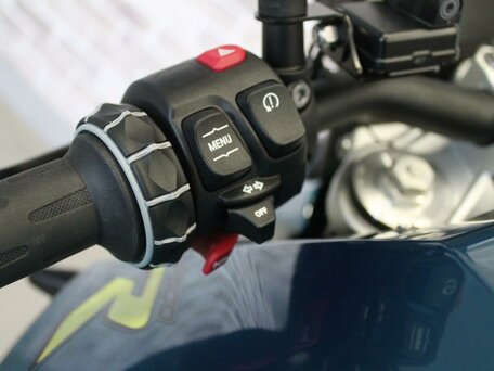 2025 BMW F 900 R, зелёный, 1165000 рублей, вид 5