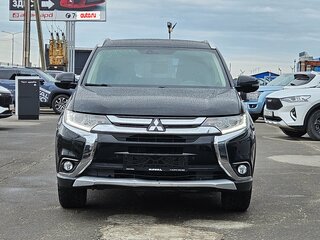2017 Mitsubishi Outlander III Рестайлинг 2, чёрный, 1875000 рублей, вид 2