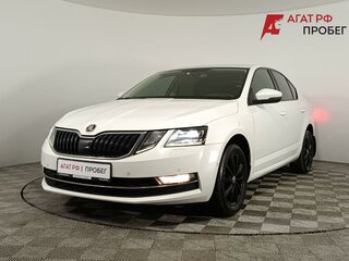 2017 Skoda Octavia III (A7) Рестайлинг, белый, 1560000 рублей, вид 3