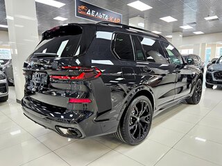 2026 BMW X7 40d I (G07) Рестайлинг, чёрный, 16999000 рублей, вид 4