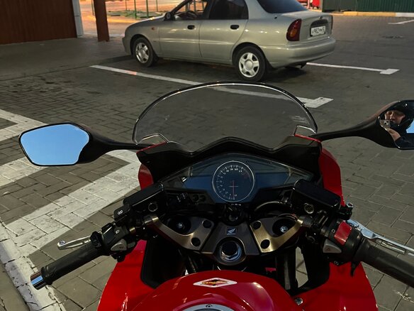 2019 Honda VFR 800, красный, 950000 рублей - вид 12
