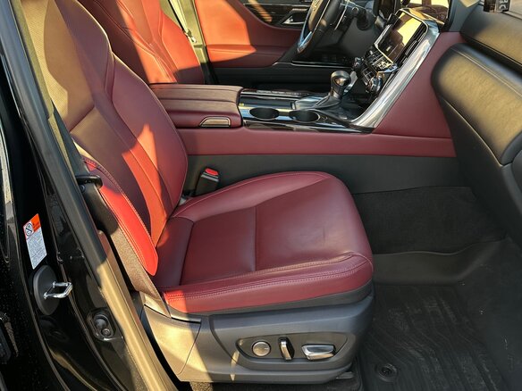 2023 Lexus LX 500d IV, чёрный, 15500000 рублей - вид 14