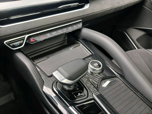 2024 Geely Monjaro I, серый, 3375000 рублей - вид 14