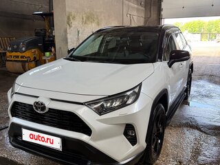 2021 Toyota RAV4 V (XA50), белый, 3870000 рублей, вид 1