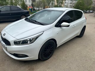 2015 Kia Ceed II, белый, 850000 рублей, вид 2