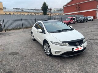 2011 Honda Civic VIII Рестайлинг, белый, 1150000 рублей, вид 3